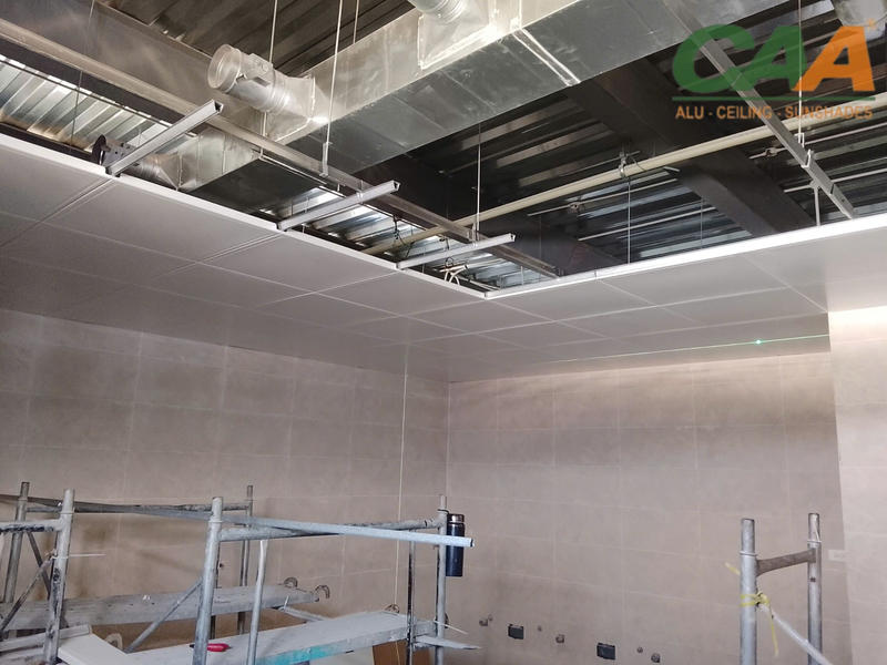 Trần nhôm Clip in 300x300 tấm phẳng Trần nhôm Clip in 300x300